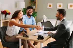How to Stay Organized and Efficient as a Real Estate Agent
